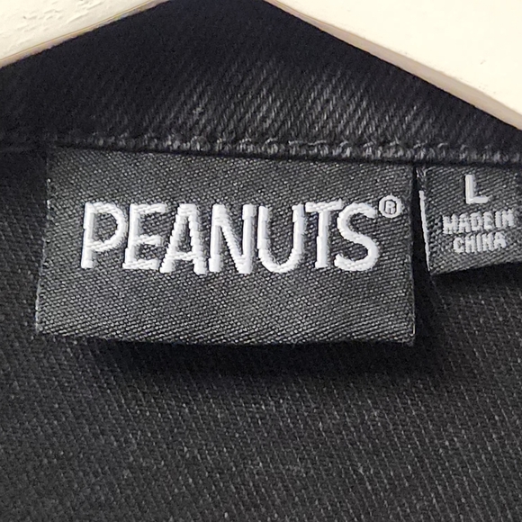 PEANUTS Snoopy "When Do We Eat?" Black Denim Trucker Jacket - Size Large - Picture 7 of 10